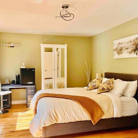 Bed and Breakfast Oceanside Manor - Golf Course View Qualicum Beach Zewnętrze zdjęcie