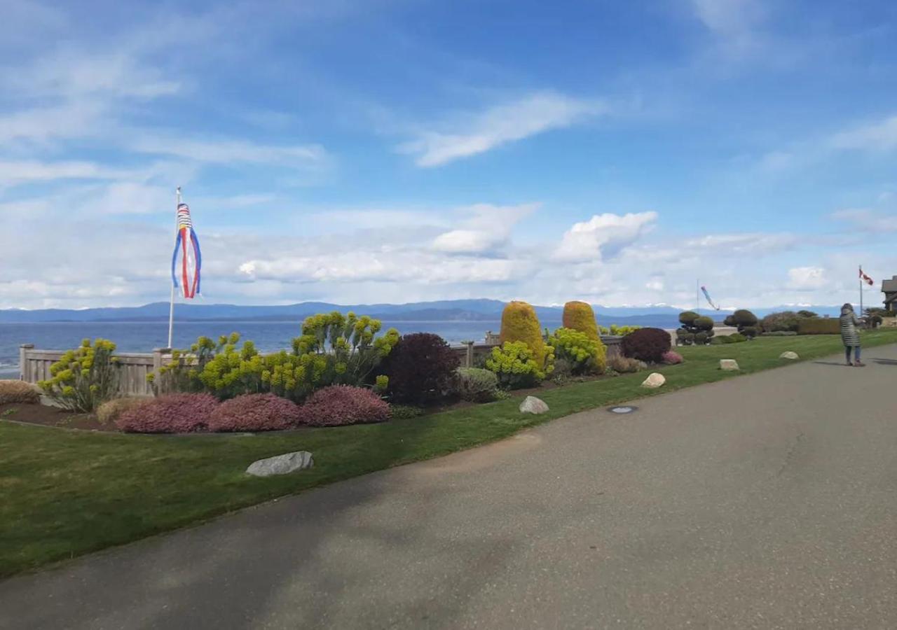 Bed and Breakfast Oceanside Manor - Golf Course View Qualicum Beach Zewnętrze zdjęcie