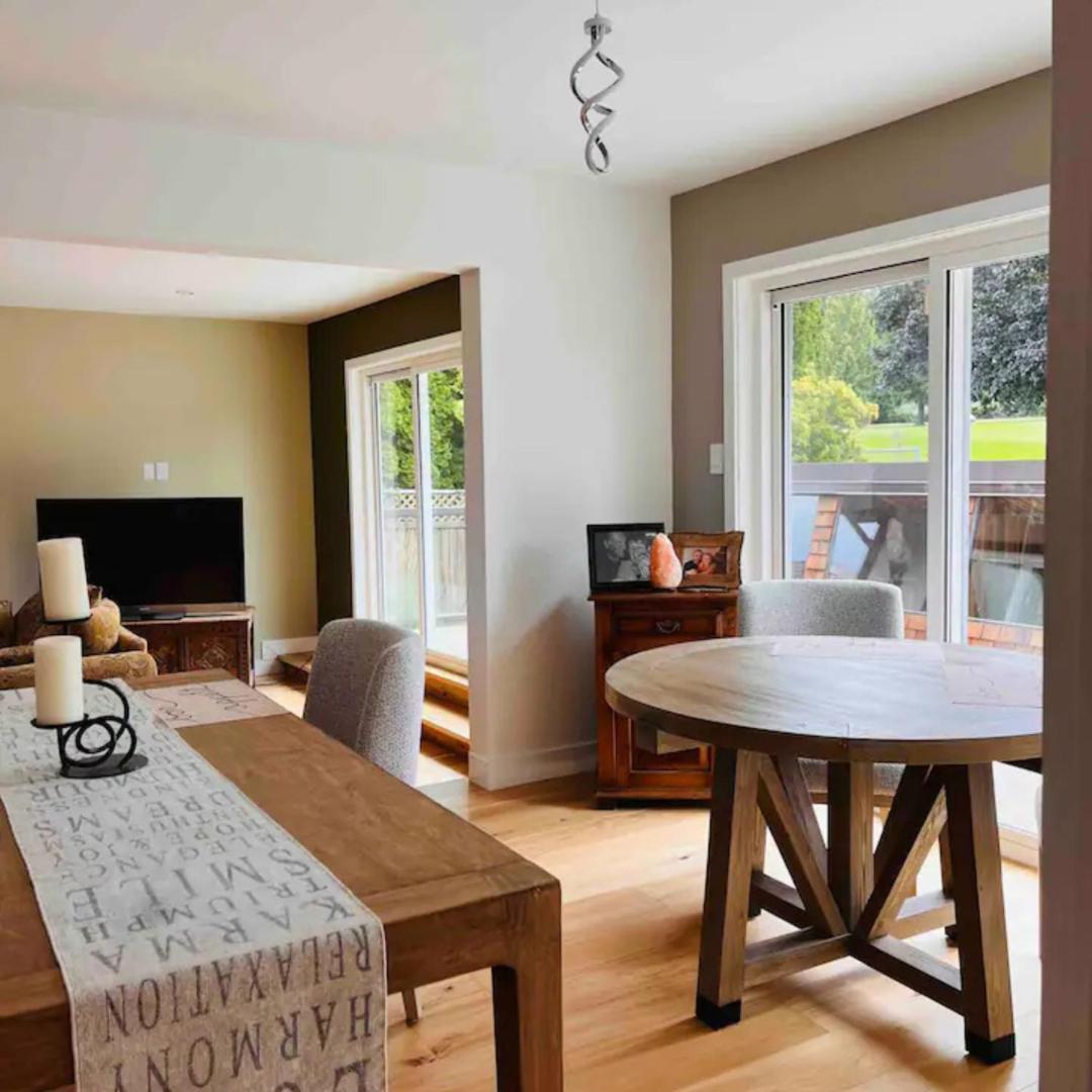 Bed and Breakfast Oceanside Manor - Golf Course View Qualicum Beach Zewnętrze zdjęcie